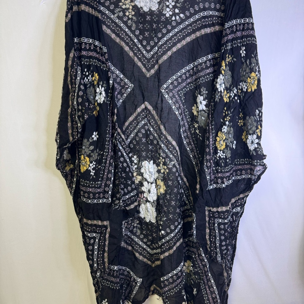 Maurices‎ Black Kimono with Floral Design